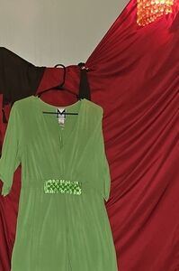 EUC Marc Bouwer Vibrant Green Blouse With Pleats And Jewel Detail